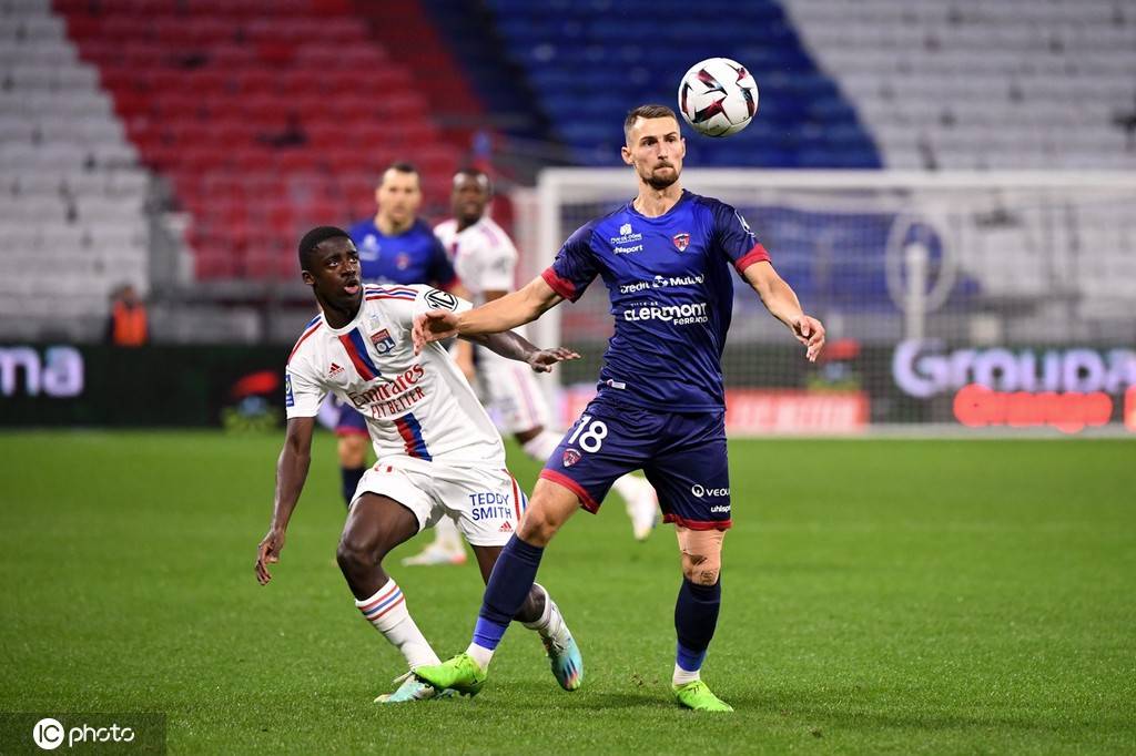 转折点！里昂临场应变，法甲赛前攻防权衡，质疑声仍在，身体对抗强度拉满(童虎为什么被史昂杀死)