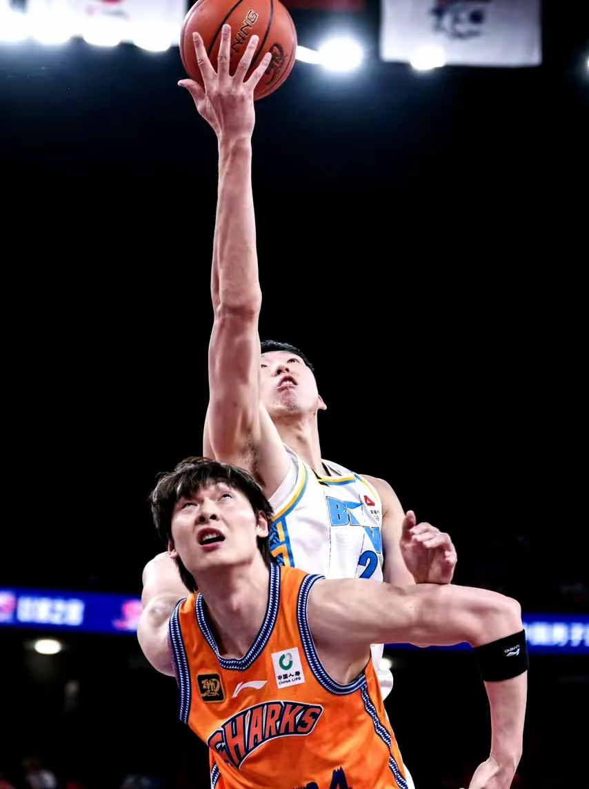 赛后CBA常规赛焦点战;马赛止住颓势;底气十足;资深球员宣示担当的简单介绍 赛后CBA常规赛焦点战;马赛止住颓势;底气十足;资深球员宣示担当的简单介绍