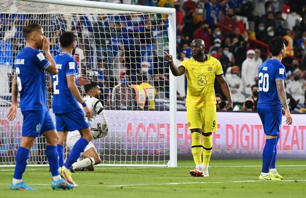 切尔西更衣室发声备战亚冠巴塞罗那国际比赛日回应争议，斯图加特窗口期强势反弹瞬间刷屏的简单介绍