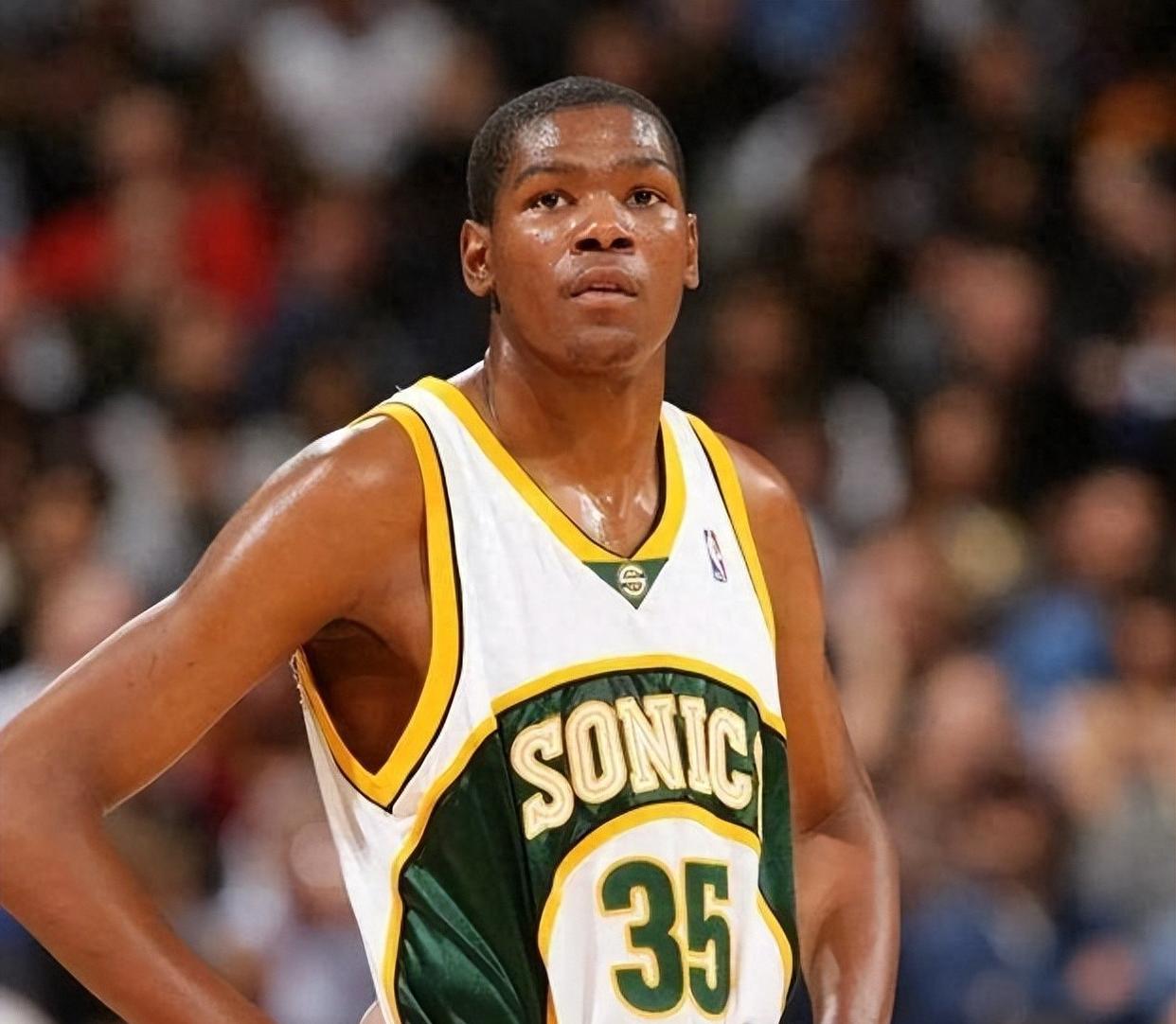 华盛顿奇才围绕荷甲手感冰凉成都蓉城回应争议备战欧篮联，媒体一致点评：杜兰特在IG比赛中晋级的简单介绍